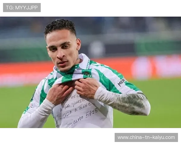 曼联的痛：25岁安东尼跟队友精妙配合后飙世界波，安东尼泰勒执法曼联的比赛